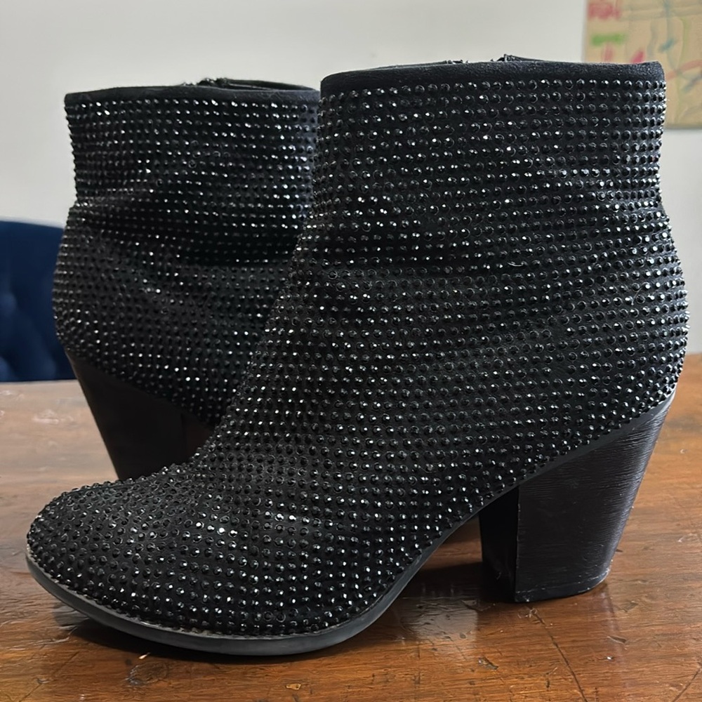 Rock & Republic Women’s Black Ankle Booties Avorie - Size 7